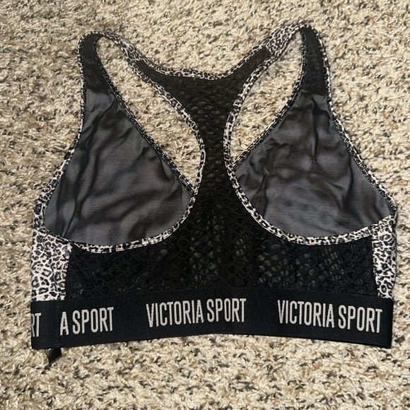 Victoria's Secret Sport Bra - Picture 5 of 11